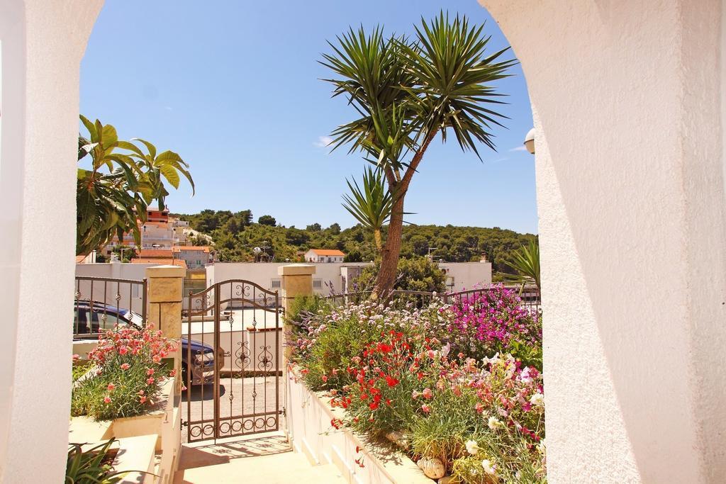 חוואר Apartments Prosperina Hvar מראה חיצוני תמונה
